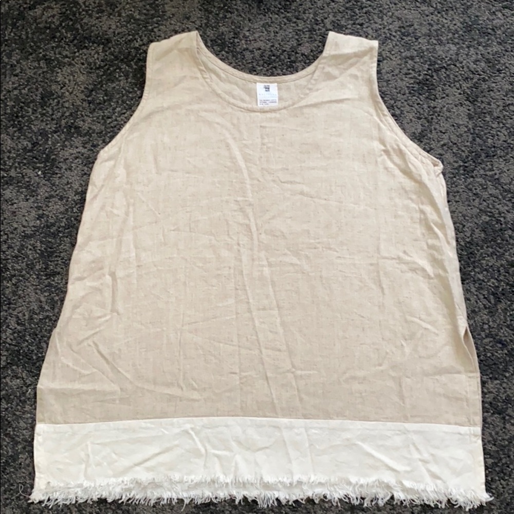 Summer sleeveless top